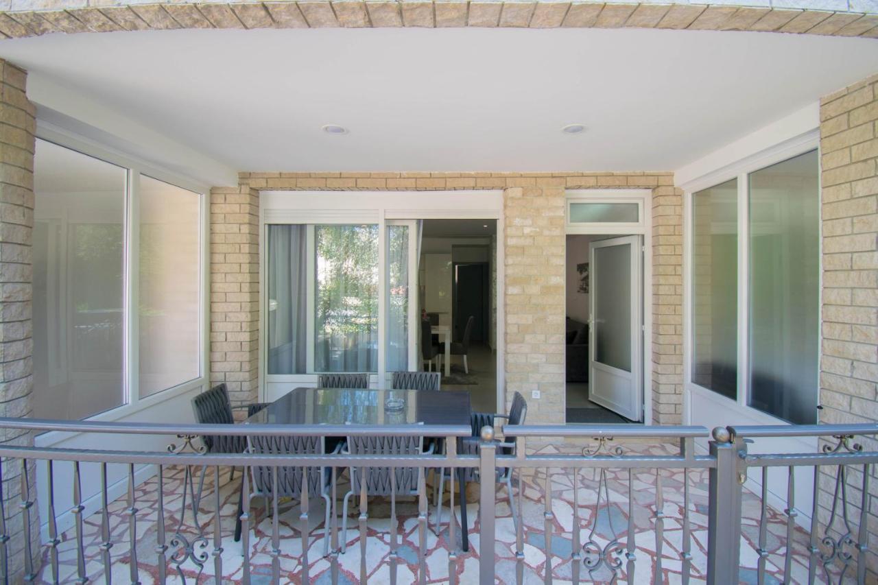 Villa Kameni Dvori 巴什卡沃达 外观 照片