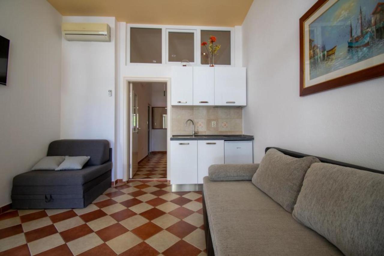 Villa Kameni Dvori 巴什卡沃达 外观 照片
