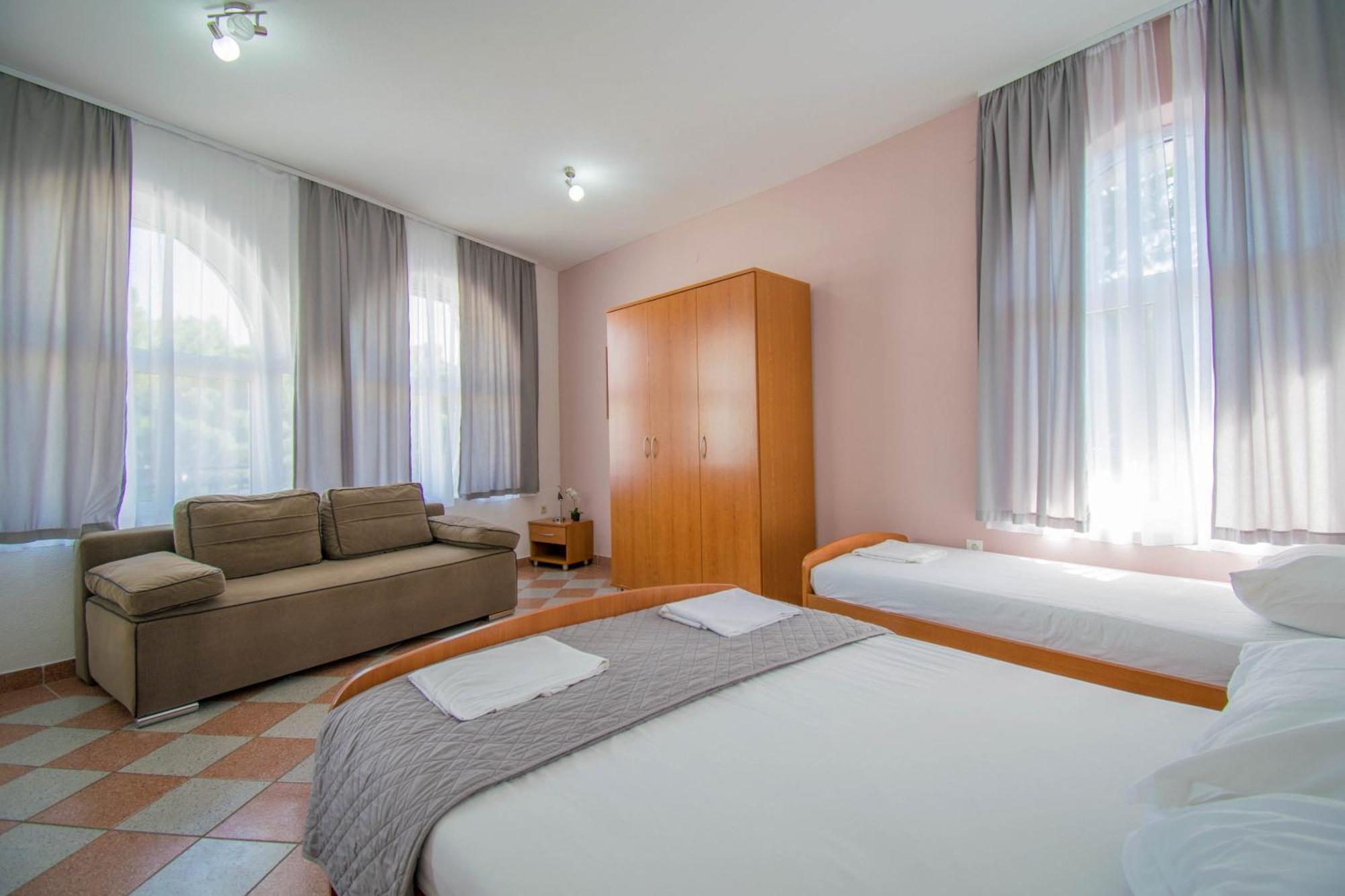 Villa Kameni Dvori 巴什卡沃达 客房 照片
