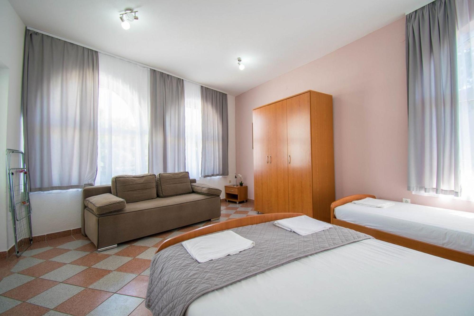 Villa Kameni Dvori 巴什卡沃达 客房 照片
